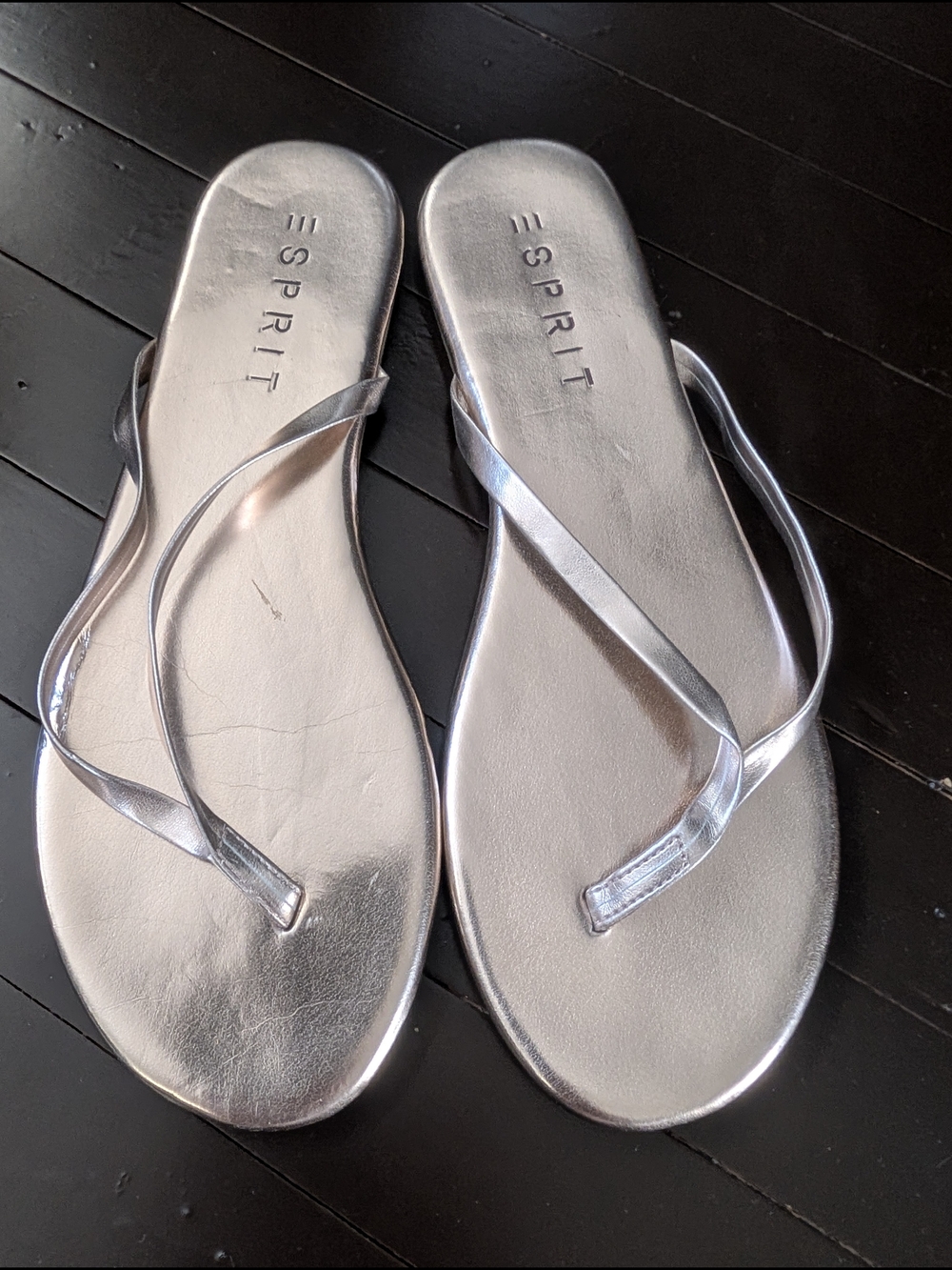 Esprit Women's Rose Gold Metallic Flip-Flop Sandals